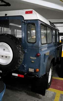 LAND ROVER-DEFENDER-1997