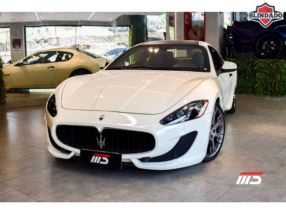 MASERATI GRANTURISMO 4.7 V8 GASOLINA SPORT MC SHIFT