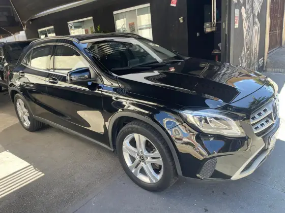 MERCEDES-BENZ GLA 200 1.6 CGI FLEX STYLE 7G-DCT MERCEDES-BENZ GLA 200 1.6 CGI FLEX STYLE 7G-DCT