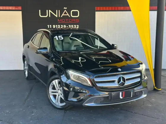 MERCEDES-BENZ GLA 200 1.6 CGI VISION 16V TURBO FLEX 4P AUTOMÁTICO