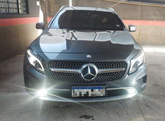 MERCEDES-BENZ-GLA 200-2015