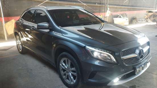 MERCEDES-BENZ-GLA 200-1.6 CGI ADVANCE 16V TURBO FLEX 4P AUTOMÁTICO MERCEDES-BENZ-GLA 200-2015