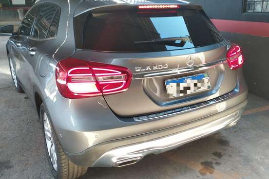 MERCEDES-BENZ-GLA 200-1.6 CGI ADVANCE 16V TURBO FLEX 4P AUTOMÁTICO MERCEDES-BENZ-GLA 200-2015