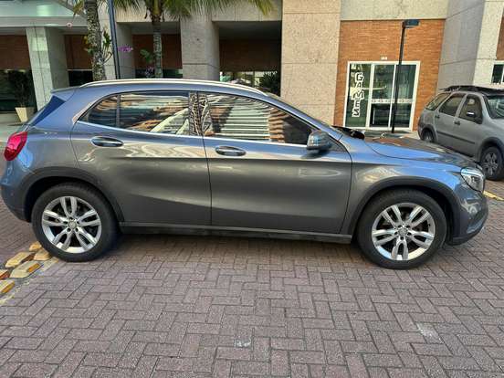 MERCEDES-BENZ-GLA 200-1.6 CGI ADVANCE 16V TURBO FLEX 4P AUTOMÁTICO MERCEDES-BENZ-GLA 200-2015