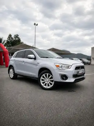 MITSUBISHI-ASX-2014