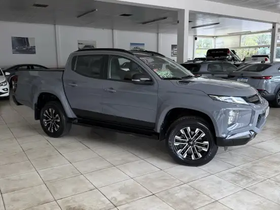 MITSUBISHI-L200 TRITON-2.4 16V TURBO DIESEL SPORT HPE-S URBAN CD 4P 4X4 AUTOMÁTICO MITSUBISHI-L200 TRITON-2024