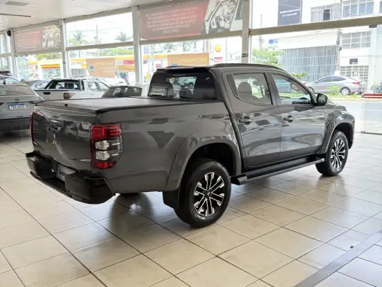 MITSUBISHI-L200 TRITON-2.4 16V TURBO DIESEL SPORT HPE-S URBAN CD 4P 4X4 AUTOMÁTICO MITSUBISHI-L200 TRITON-2024