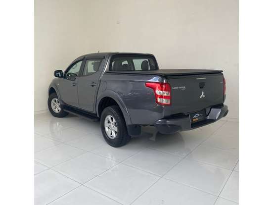 MITSUBISHI-L200 TRITON-2019