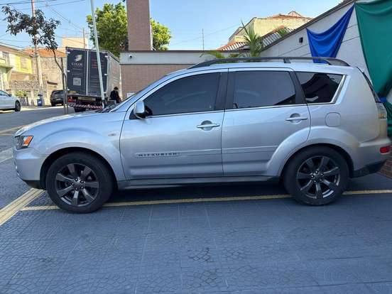 MITSUBISHI-OUTLANDER-3.0 4X4 V6 24V GASOLINA 4P AUTOMÁTICO MITSUBISHI-OUTLANDER-2011