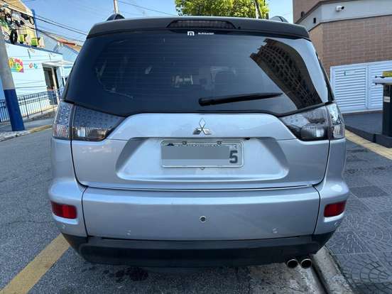 MITSUBISHI-OUTLANDER-3.0 4X4 V6 24V GASOLINA 4P AUTOMÁTICO MITSUBISHI-OUTLANDER-2011