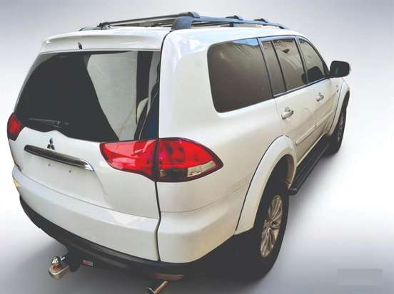 MITSUBISHI-PAJERO-2016