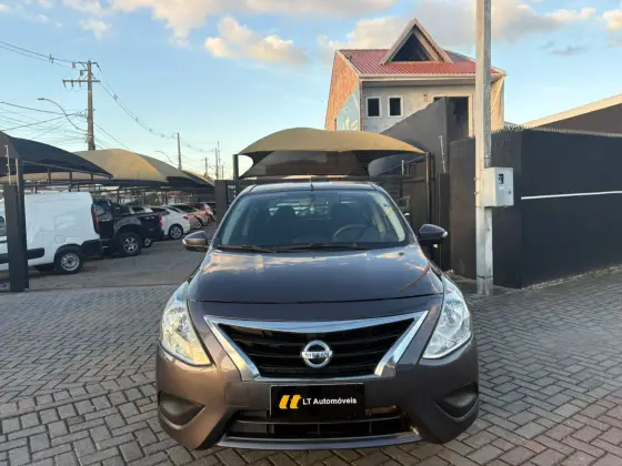 NISSAN VERSA 1.6 16V FLEXSTART SV 4P XTRONIC NISSAN VERSA 1.6 16V FLEXSTART SV 4P XTRONIC