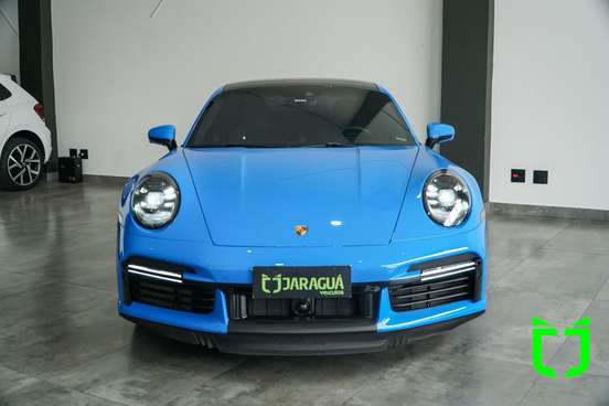 PORSCHE-911-2023