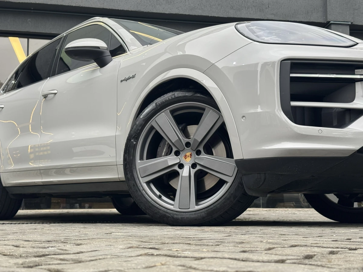 Porsche Cayenne — foto 4
