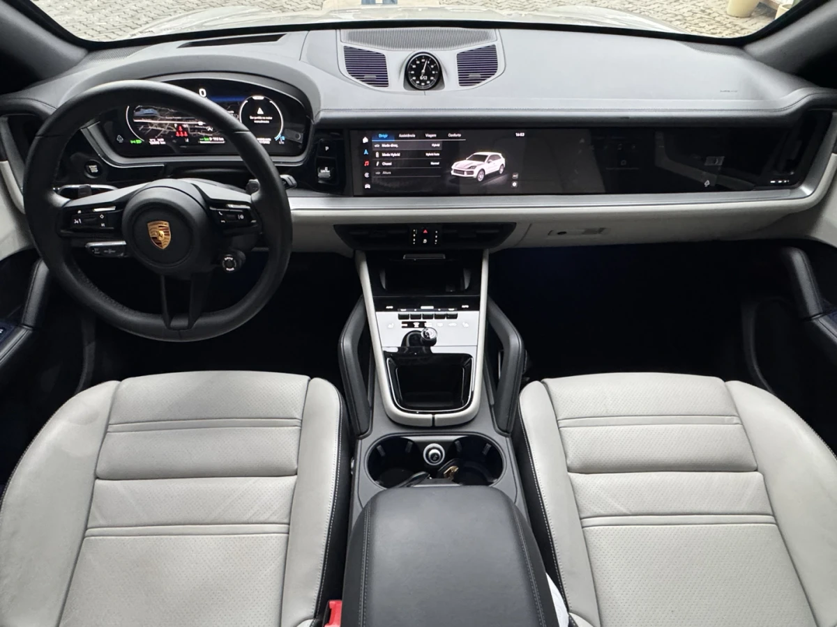 Porsche Cayenne — foto 13