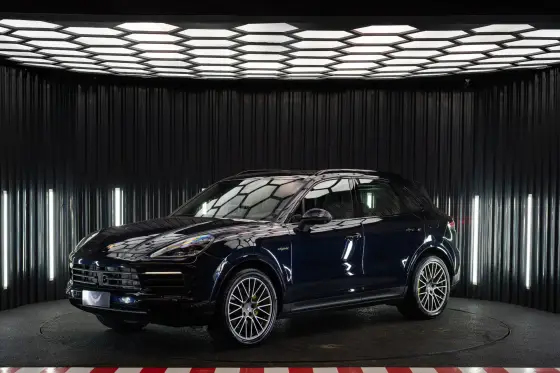 PORSCHE CAYENNE 3.0 V6 E-HYBRID PLATINUM EDITION AWD TIPTRONIC S PORSCHE CAYENNE 3.0 V6 E-HYBRID PLATINUM EDITION AWD TIPTRONIC S
