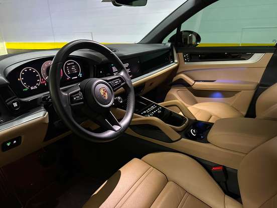 PORSCHE-CAYENNE-2025