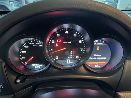 PORSCHE-MACAN-2.0 16V GASOLINA 4P AUTOMÁTICO PORSCHE-MACAN-2015