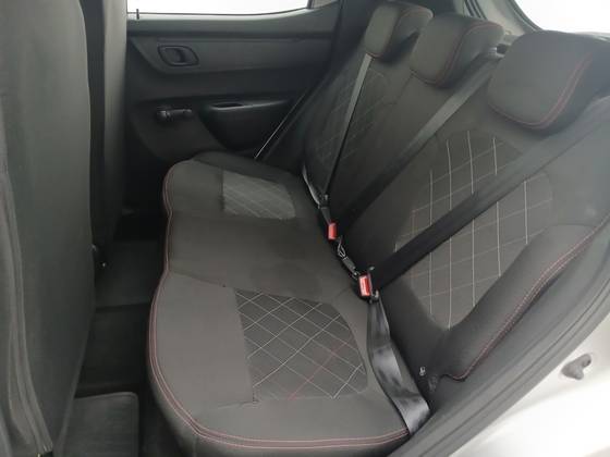/en/city/cate-car-used-car/renault-kwid-2025-1-0-12v-sce-flex-zen-manual-49292848872358912/-17