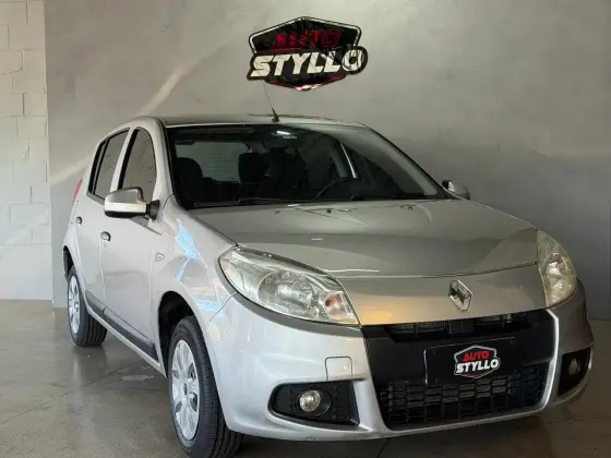 RENAULT SANDERO 1.0 EXPRESSION 16V FLEX 4P MANUAL