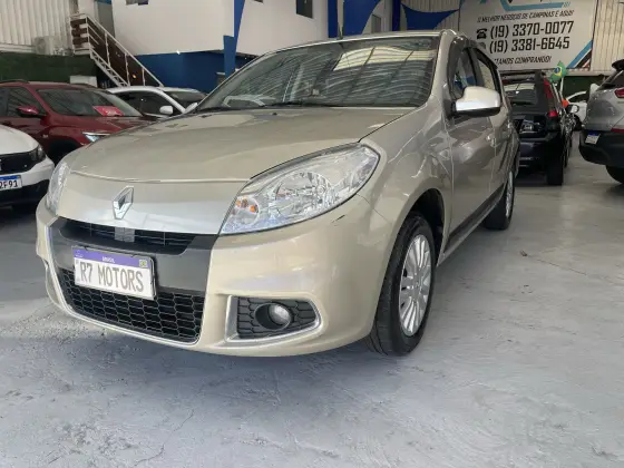RENAULT SANDERO 1.6 PRIVILÉGE 16V FLEX 4P AUTOMÁTICO RENAULT SANDERO 1.6 PRIVILÉGE 16V FLEX 4P AUTOMÁTICO