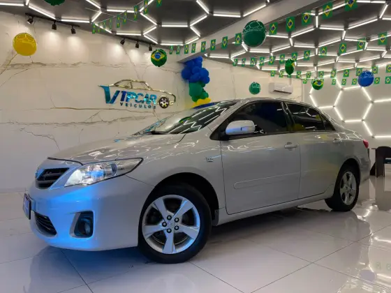 TOYOTA COROLLA 2.0 XEI 16V FLEX 4P AUTOMÁTICO TOYOTA COROLLA 2.0 XEI 16V FLEX 4P AUTOMÁTICO