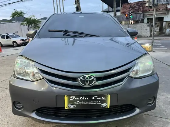 TOYOTA ETIOS 1.5 X SEDAN 16V FLEX 4P MANUAL TOYOTA ETIOS 1.5 X SEDAN 16V FLEX 4P MANUAL