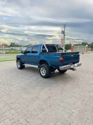 TOYOTA-HILUX-1998