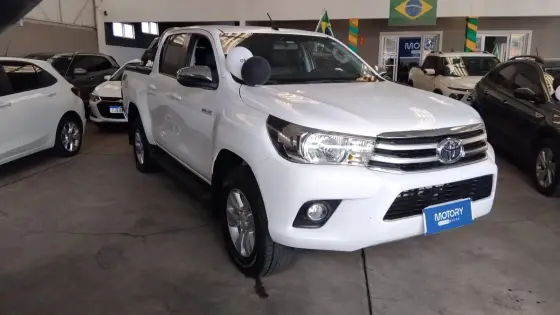 TOYOTA HILUX 2.8 SRV 4X4 CD 16V DIESEL 4P AUTOMÁTICO