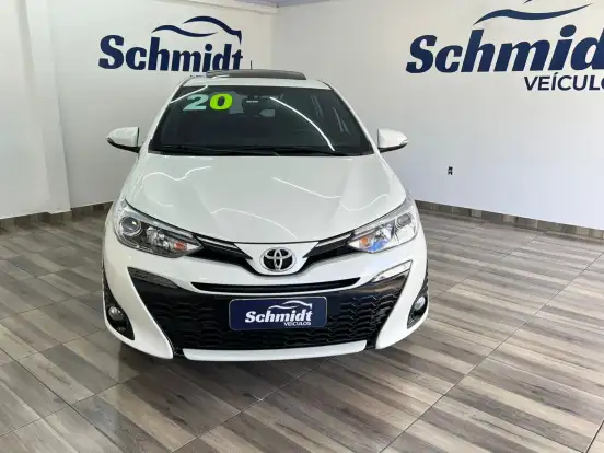 TOYOTA-YARIS-2020
