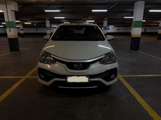 TOYOTA-ETIOS-2017
