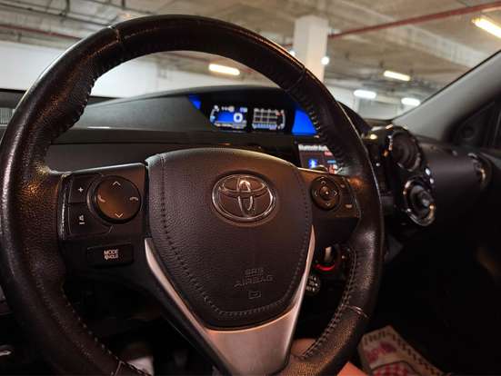 TOYOTA-ETIOS-2017