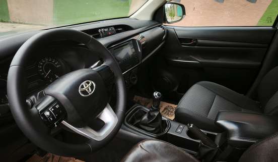 TOYOTA-HILUX-2020