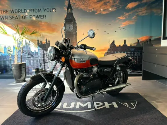 TRIUMPH BONNEVILLE T100 900 TRIUMPH BONNEVILLE T100 900