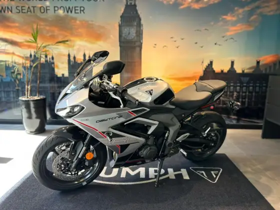 TRIUMPH DAYTONA 660 TRIUMPH DAYTONA 660