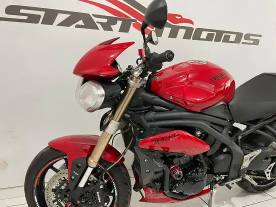 TRIUMPH-SPEED TRIPLE ABS TRIUMPH-SPEED TRIPLE ABS-2015