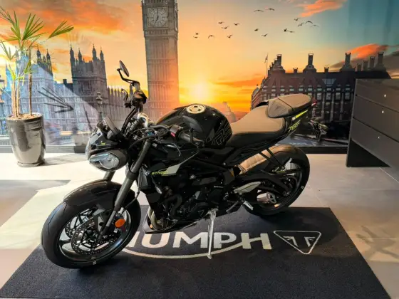 TRIUMPH STREET TRIPLE RS ABS TRIUMPH STREET TRIPLE RS ABS