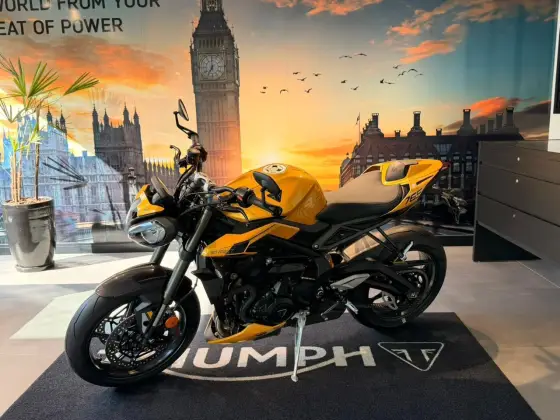 TRIUMPH STREET TRIPLE RS ABS TRIUMPH STREET TRIPLE RS ABS