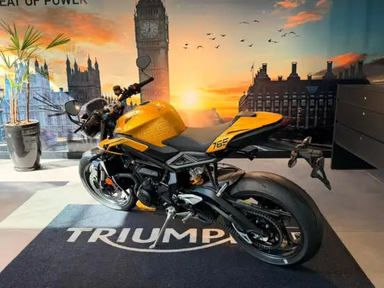 TRIUMPH-STREET TRIPLE RS ABS-2026