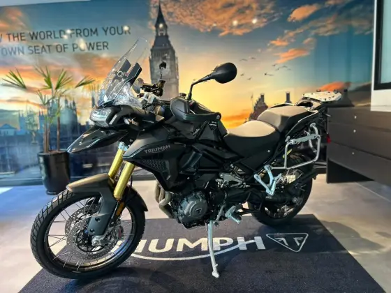 TRIUMPH TIGER 1200 BLACK EDITION TRIUMPH TIGER 1200 BLACK EDITION