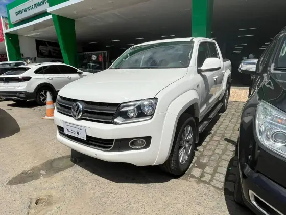 VOLKSWAGEN AMAROK 2.0 HIGHLINE 4X4 CD 16V TURBO INTERCOOLER DIESEL 4P AUTOMÁTICO VOLKSWAGEN AMAROK 2.0 HIGHLINE 4X4 CD 16V TURBO INTERCOOLER DIESEL 4P AUTOMÁTICO