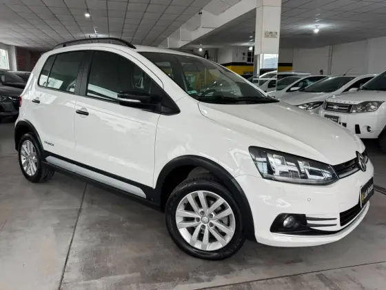 VOLKSWAGEN FOX 1.0 MPI TRACK 12V FLEX 4P MANUAL VOLKSWAGEN FOX 1.0 MPI TRACK 12V FLEX 4P MANUAL