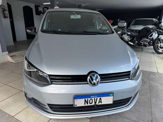 VOLKSWAGEN-FOX-2021
