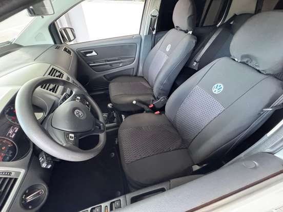 VOLKSWAGEN-FOX-2021