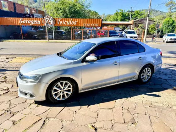 VOLKSWAGEN JETTA 2.0 COMFORTLINE FLEX 4P TIPTRONIC VOLKSWAGEN JETTA 2.0 COMFORTLINE FLEX 4P TIPTRONIC