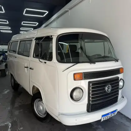 VOLKSWAGEN KOMBI 1.4 MI FURGÃO 8V FLEX 3P MANUAL