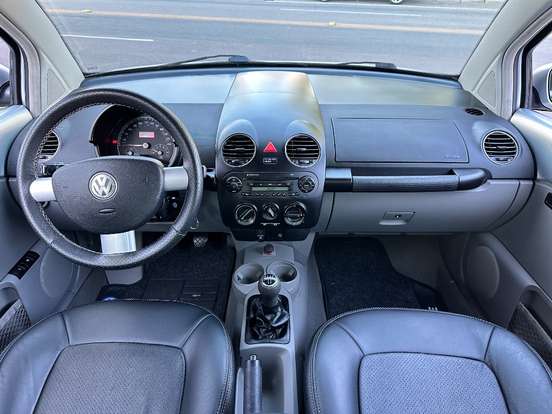 VOLKSWAGEN-NEW BEETLE-2008
