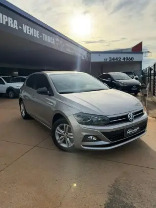 VOLKSWAGEN POLO 1.0 200 TSI COMFORTLINE AUTOMÁTICO
