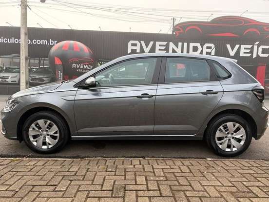 VOLKSWAGEN-POLO-2022