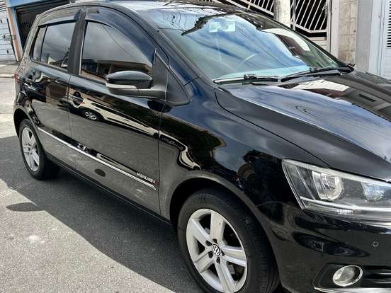 VOLKSWAGEN-FOX-1.6 MSI HIGHLINE 16V FLEX 4P MANUAL VOLKSWAGEN-FOX-2015